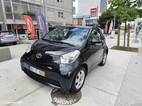 Toyota iQ 1.0 VVT-i