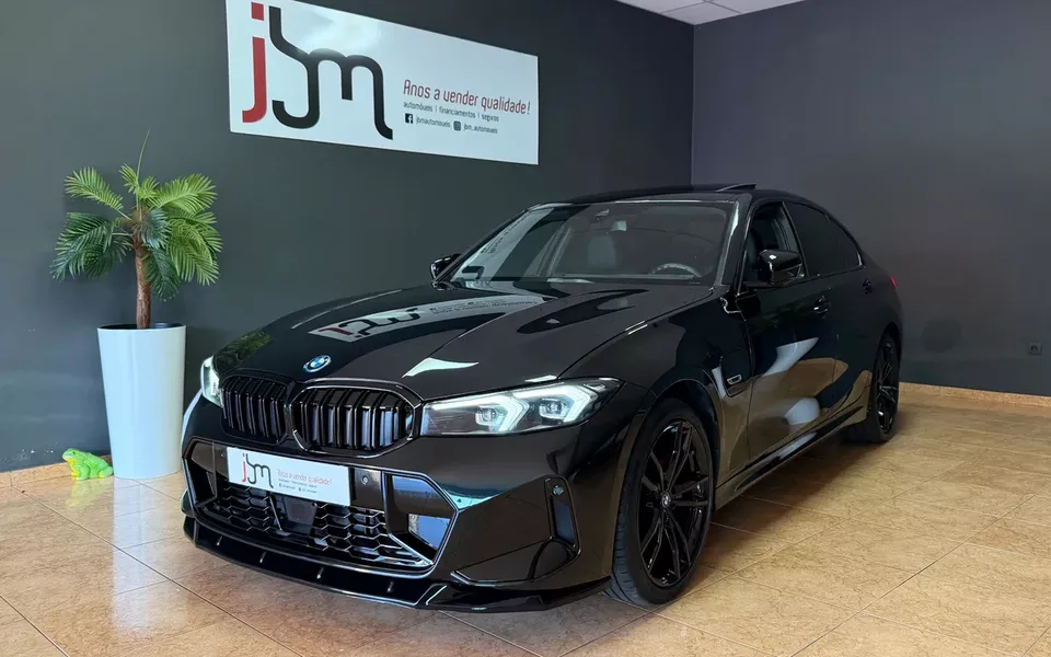 BMW 330 e Pack Desportivo M Auto
