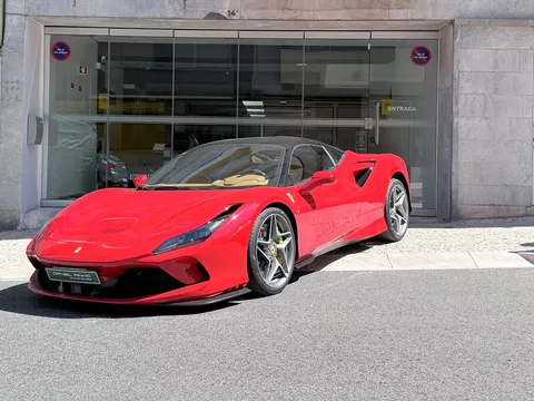 Ferrari F8 Tributo 3.9 Twin-Turbo V8