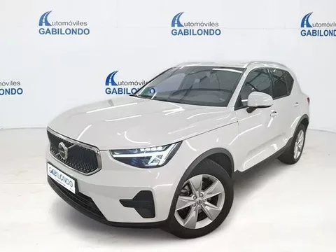 VOLVO XC40 2.0 B3 G Essential Auto
