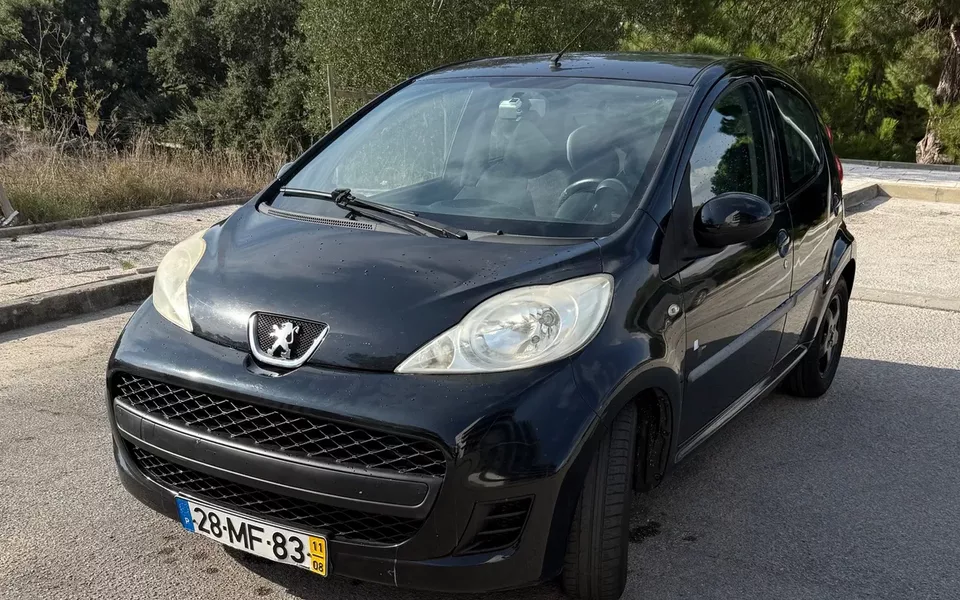 Peugeot 107 1.0 Black&Silver E5