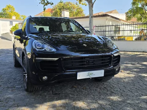 Porsche Cayenne S E-Hybrid Platinum Edition