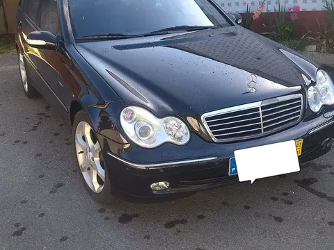 Mercedes-Benz C 220