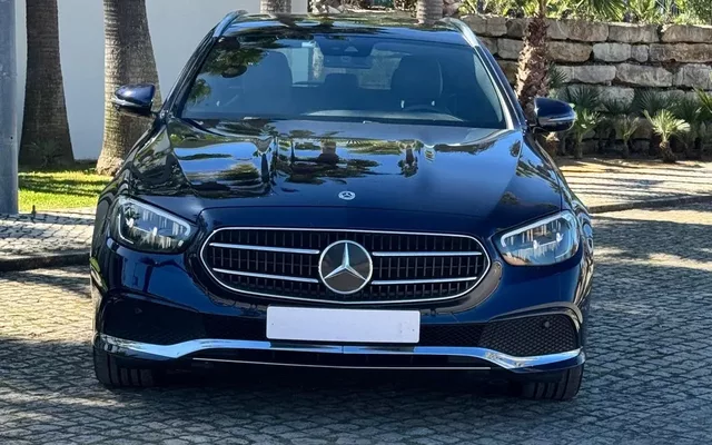 Mercedes-Benz E 300 de Avantgarde 4Matic