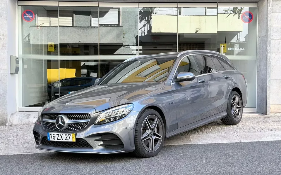 Mercedes-Benz C 300 de AMG Line