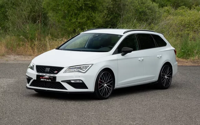 SEAT Leon ST 2.0 TSI S&S DSG Cupra 300