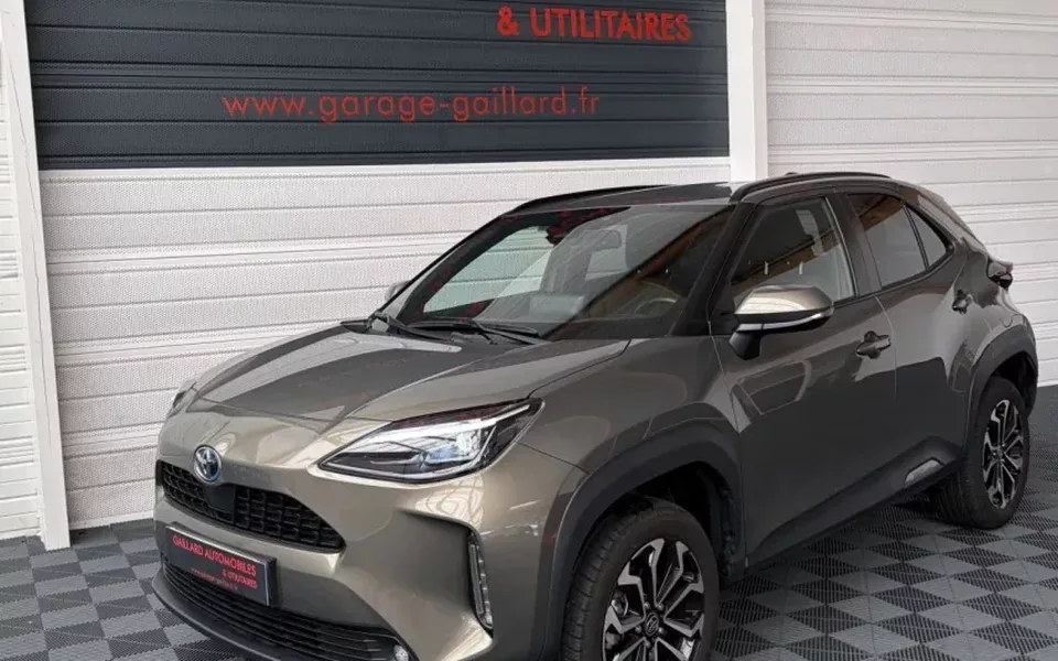 TOYOTA YARIS CROSS