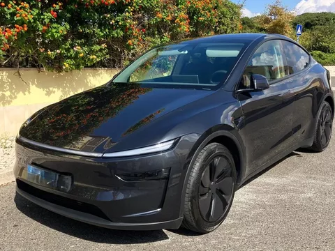 Tesla Model Y Long Range Tração Integral