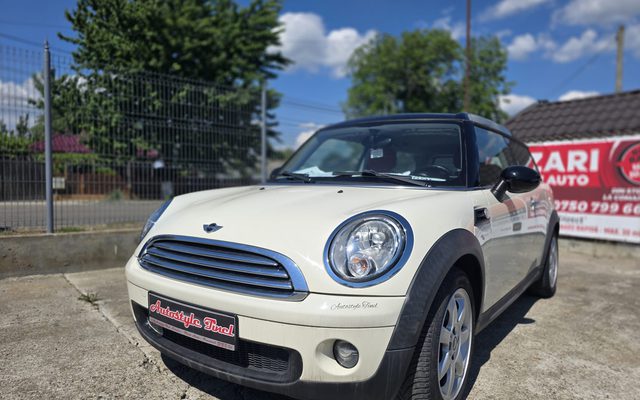 MINI Clubman 2011