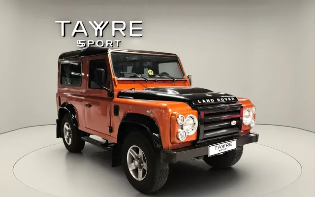 LAND-ROVER Defender Defender 90 SW SE