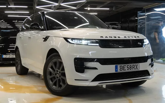 Land Rover Range Rover Sport 3.0 P460e SE