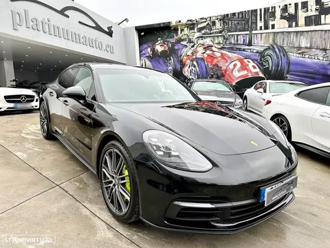 Porsche Panamera 4 E-Hybrid