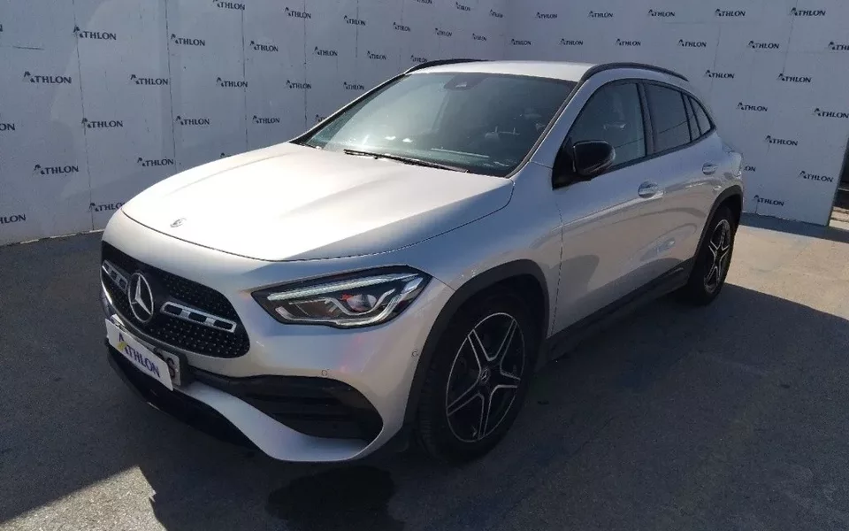 MERCEDES-BENZ Clase GLA GLA 200d 8G-DCT