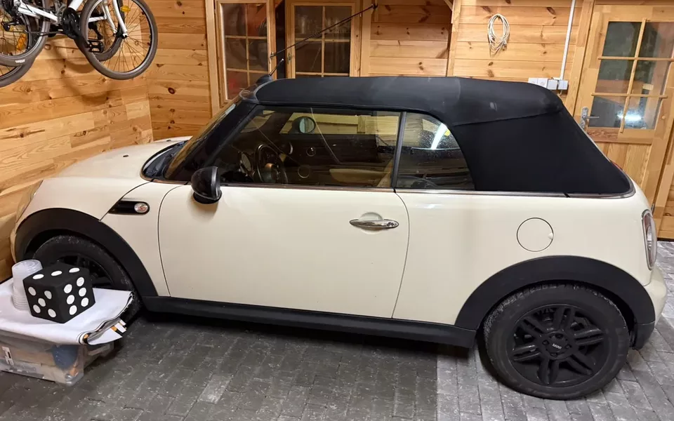 MINI Cabrio Cooper D