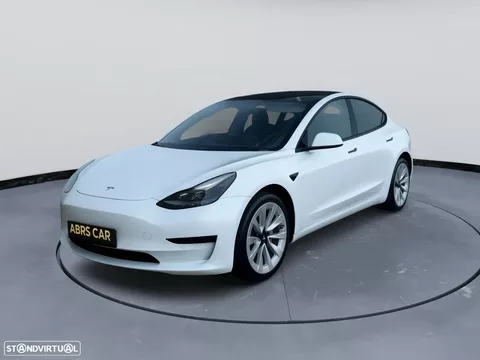 Tesla Model 3 Standard Range Plus RWD