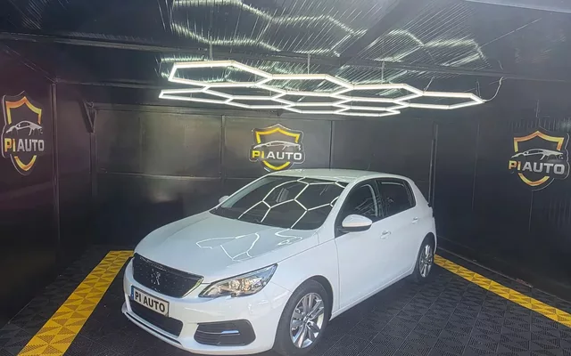 Peugeot 308 1.5 BlueHDi Business Line