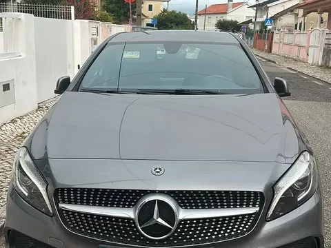 Mercedes-Benz A 180 d AMG Line