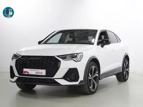 AUDI Q3 Q3 Sportback 45 TFSIe Black line S-tronic
