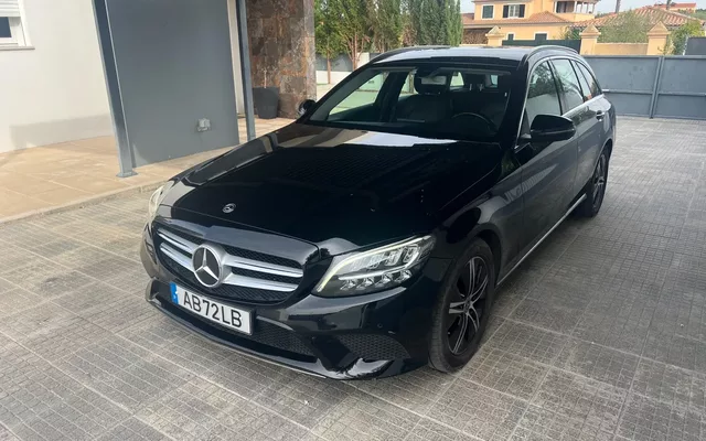 Mercedes-Benz C 220