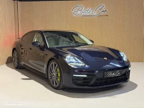 Porsche Panamera 4 E-Hybrid Platinum Edition com PDLS