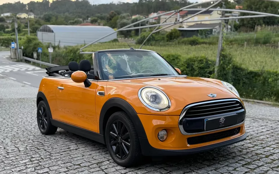 MINI Cabrio Cooper D