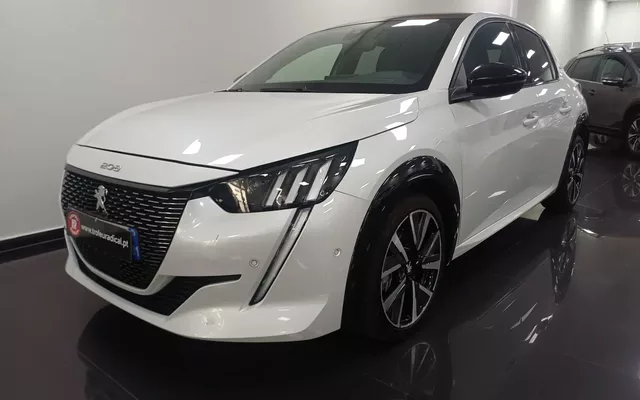 Peugeot 208 PureTech 130 EAT8 GT Pack
