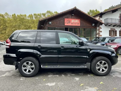 TOYOTA Land Cruiser Land Cruiser D-4D VXL