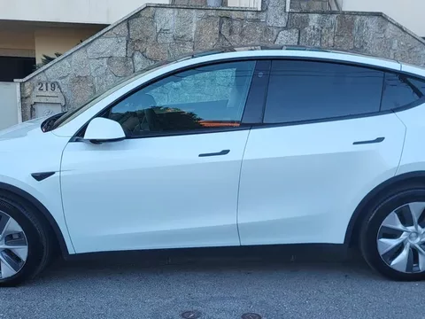 Tesla Model Y Tração Traseira