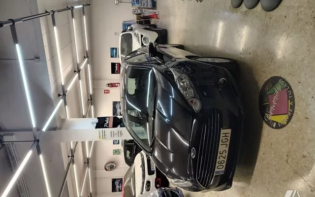 FORD Fiesta Fiesta 1.25 Trend 82 - 8900€ en Utiel
