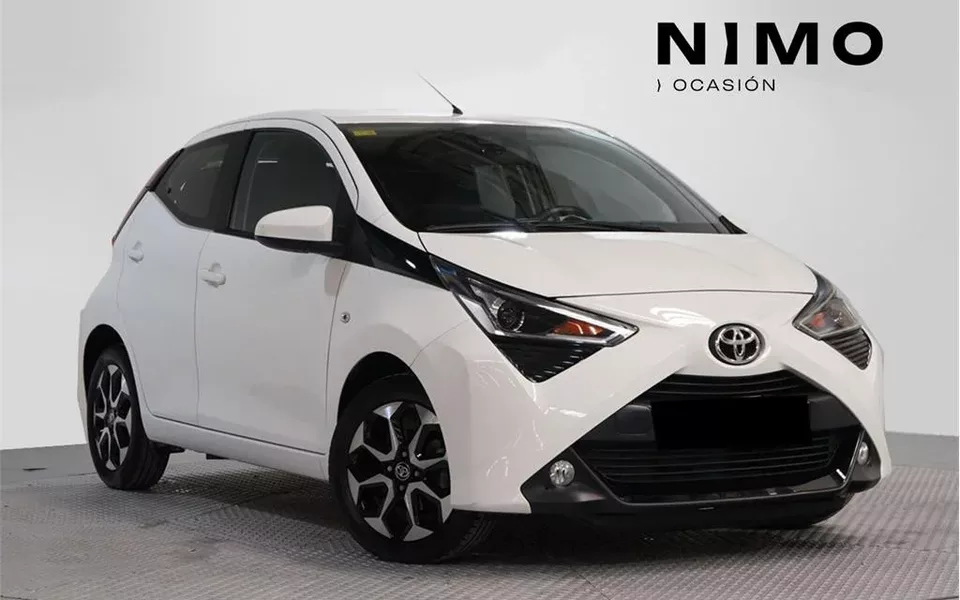 TOYOTA Aygo Aygo 70 x-play