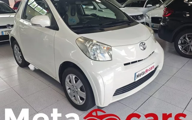 TOYOTA iQ iQ 1.0 VVT-i