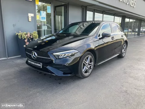 Mercedes-Benz A 250 e 8G-DCT AMG Line