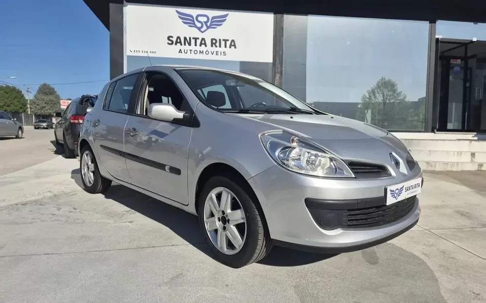 Renault Clio 1.2 16V Dynamique Luxe QS