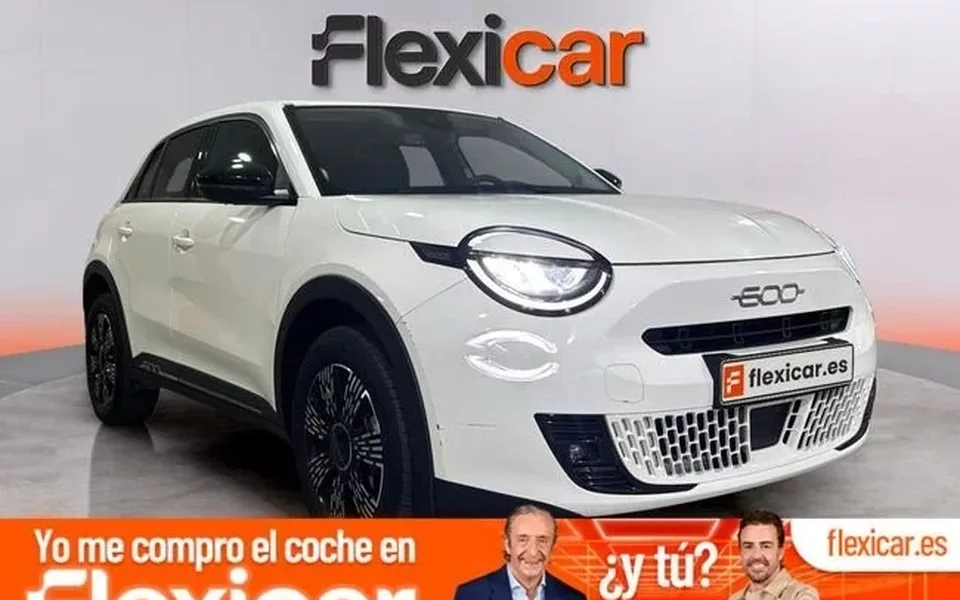 FIAT 600 MHEV 1.2 74kW (100CV) DDCT