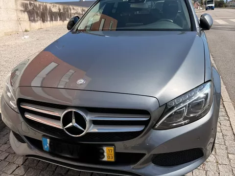 Mercedes-Benz C 220