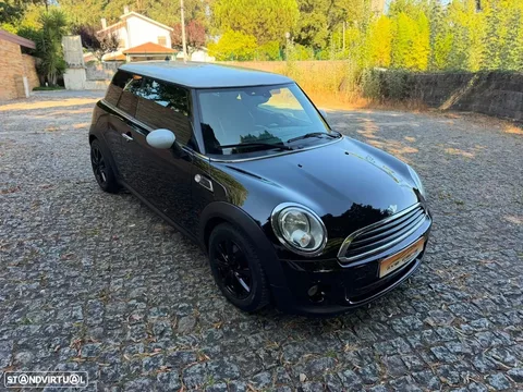 MINI 3 Portas