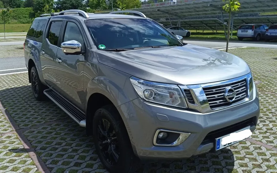 Nissan Navara 2.3 dCi CD 4WD Tekna AT