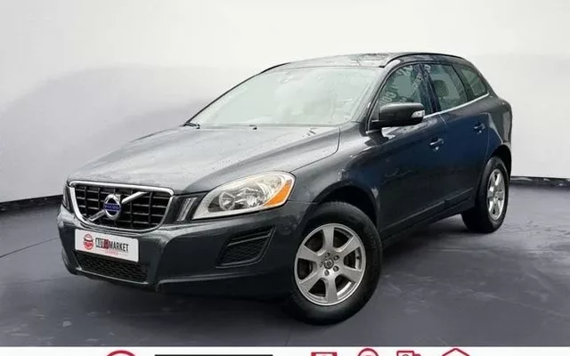 VOLVO XC60 XC60 D3 Momentum Aut.
