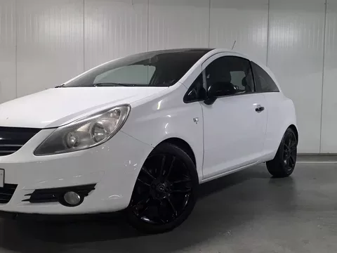 Opel Corsa 1.2 Black Edition