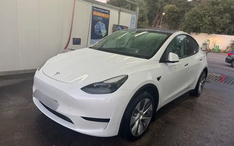 Tesla Model Y Tração Traseira