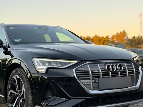 Audi e-tron 55 quattro S line