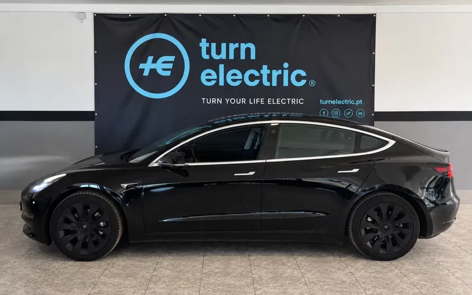 Tesla Model 3 Long Range AWD Dual Motor