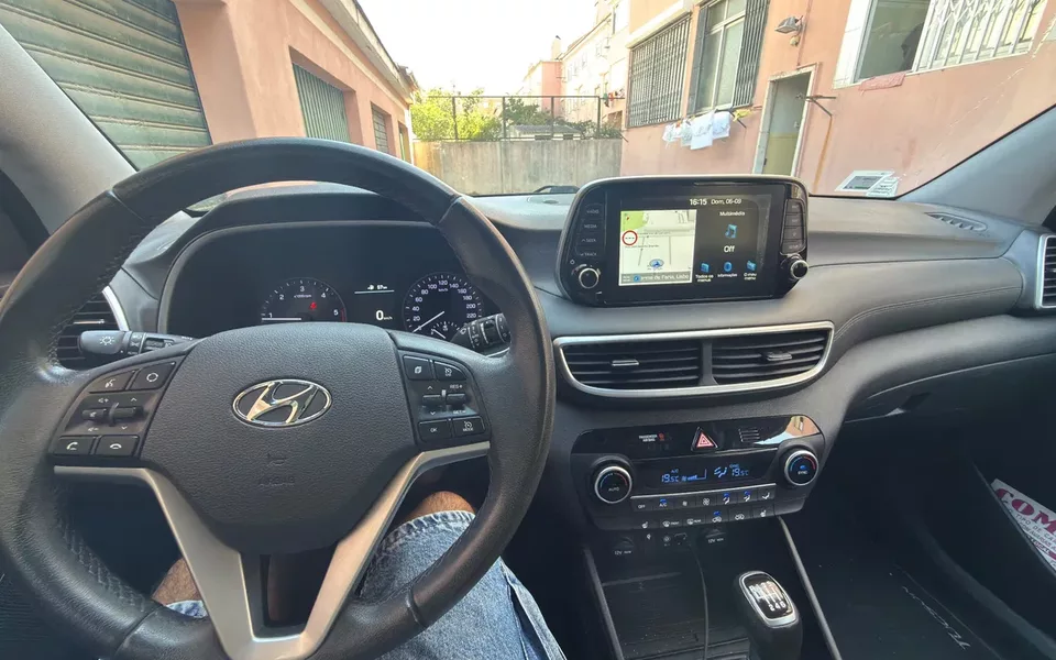 Hyundai Tucson 1.6 CRDi Premium +P.Pele+P.Style