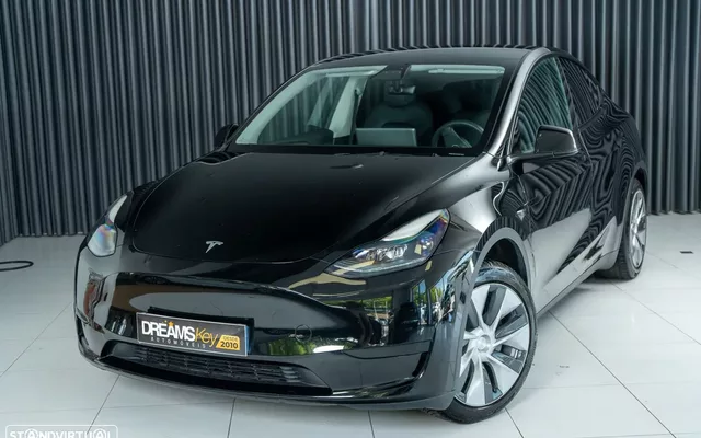 Tesla Model Y Standard RWD