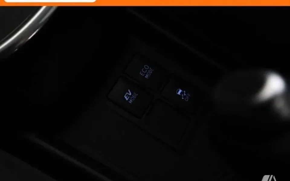 TOYOTA Yaris Yaris Hybrid 1.5 Active