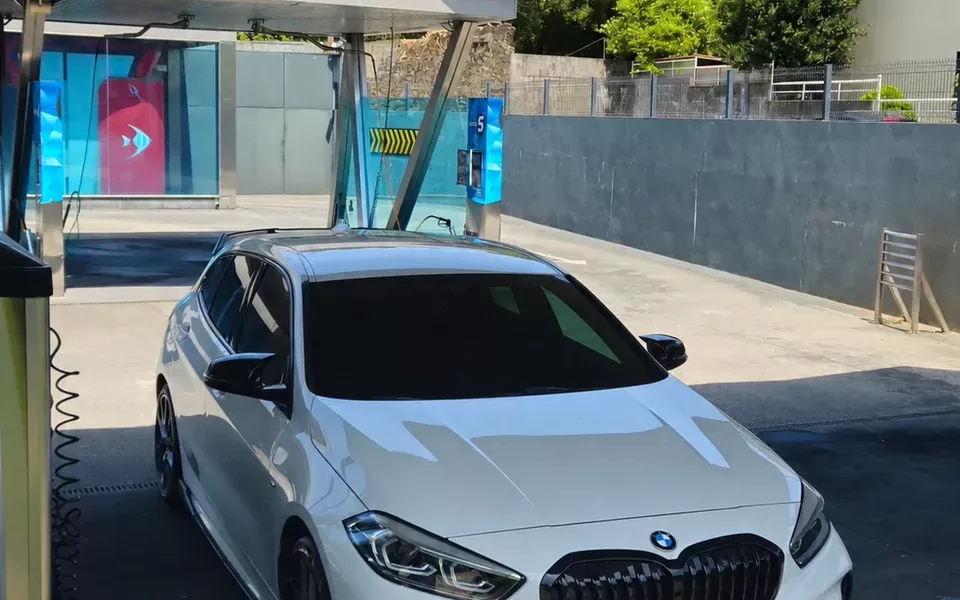 BMW 116 d Pack Desportivo M Auto