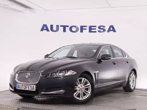Jaguar Xf XF 2.2D LUXURY AUTO 200CV 4P # CUERO, NAVY, PARKTRONIC