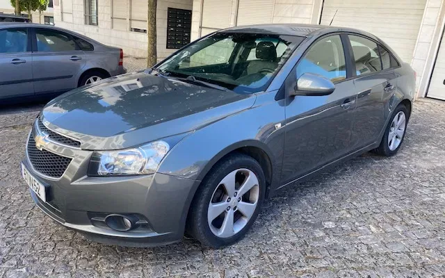 Chevrolet Cruze 1.6 LS