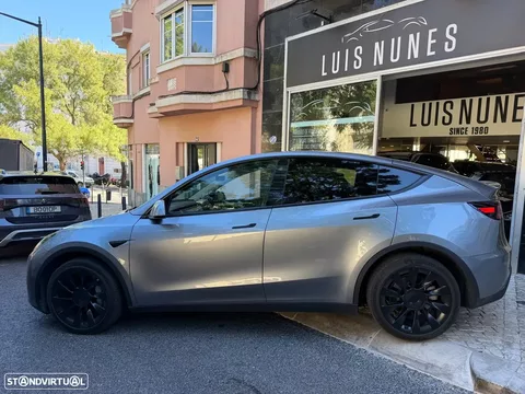 Tesla Model Y Long Range Tração Integral