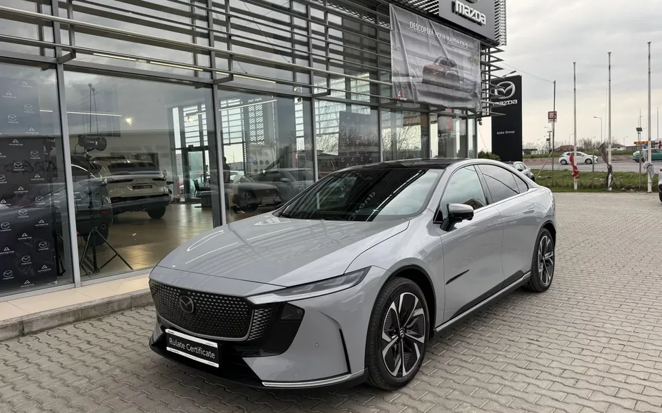 Mazda 6e 2025